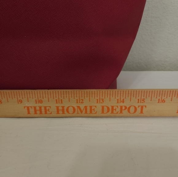 Michael Kors Jet Set Travel Dark Pink Large Shoulder Tote Bag - Picture 8 of 15